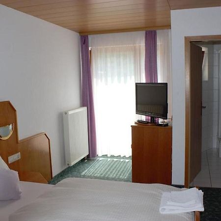 Hotel Garni Silberdistel Lauterstein Esterno foto